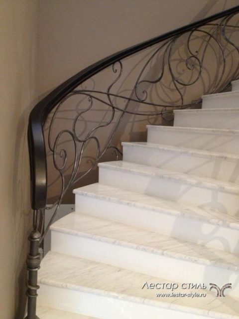 гнутый поручень