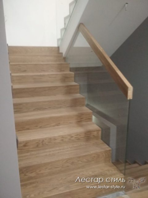 Лестница со стеклом лестница с каленым стеклом