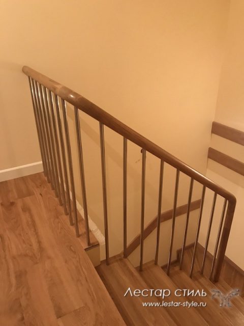 Ограждение с металлическими трубками